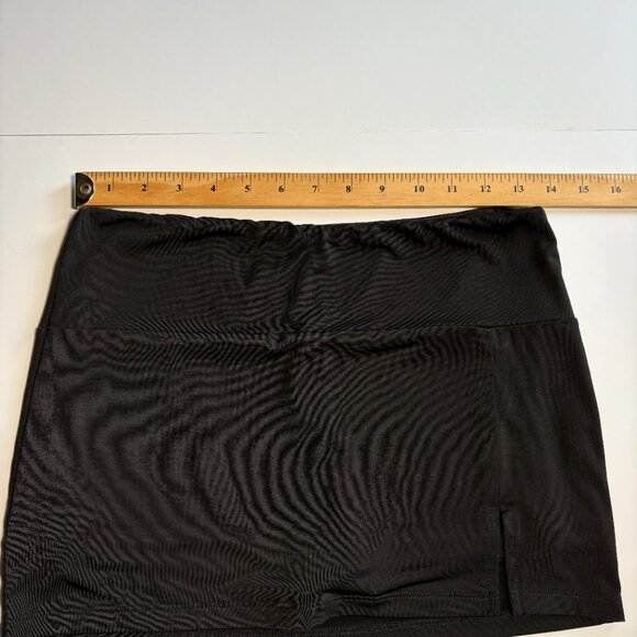 White Fox Boutique Black Stretchy Mini Skort with Slit Size Small - Picture 6 of 8